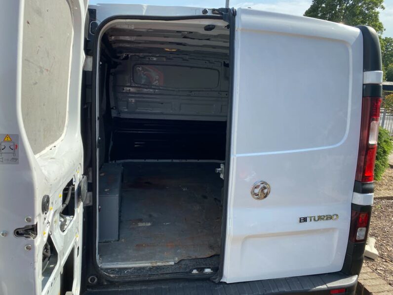 2015 Vauxhall Vivaro 1.6CDTi 2700 ecoFLEX L1H1 (120PS) BiTurbo Panel