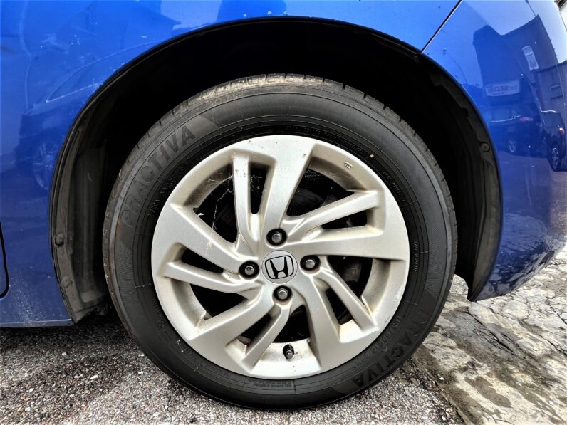 2014 Honda Fit Hybrid, LW14OGB