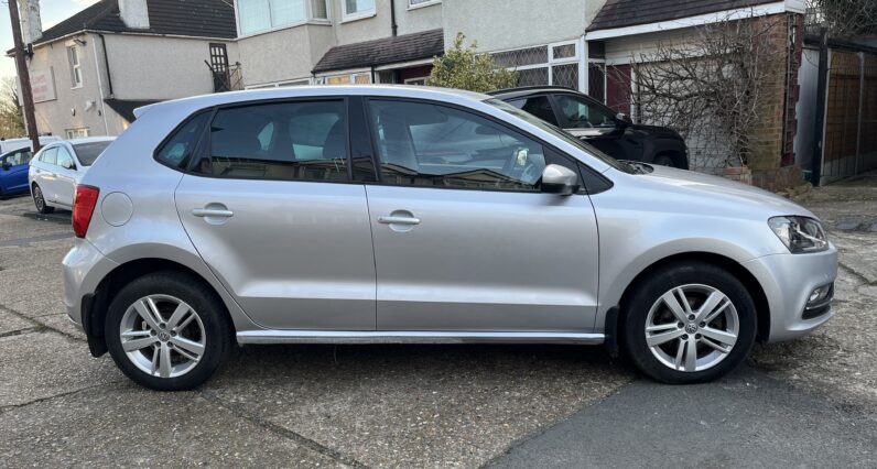 Volkswagen Polo 2016 Silver, HG16EUK