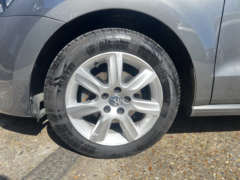 2013 Volkswagen Polo MATCH EDITION 5-Door, AY63HBA