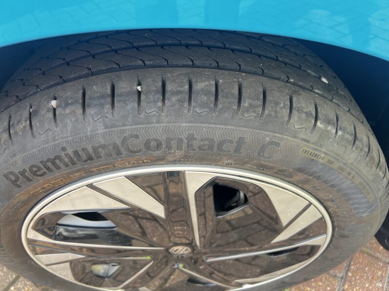 2023 MG MG4 E SE EV (170ps) Standard, BN73XJJ