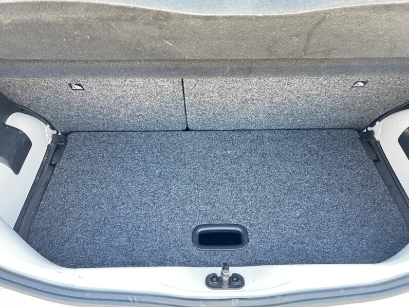 2016 Volkswagen Up HIGH UP 5-Door, Automatic, FV16BHW