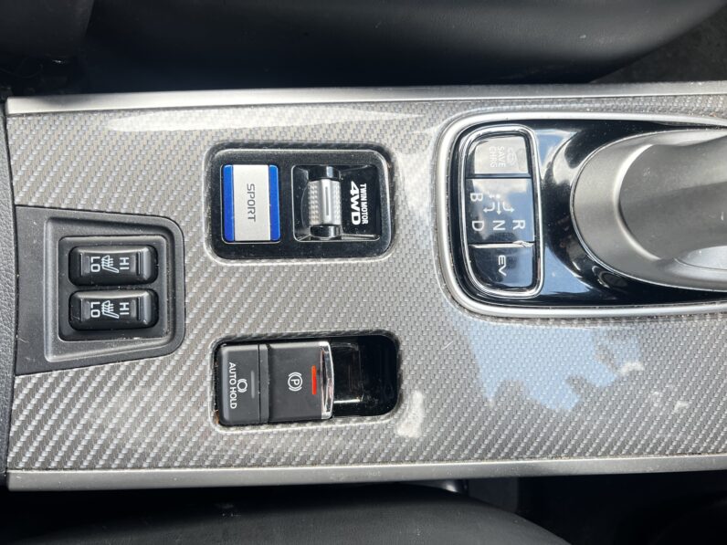 Mitsubishi Outlander 2.4h TwinMotor 13.8kWh Exceed Safety SUV 5dr Petrol Plug-in Hybrid CVT 4WD Euro 6 (224 ps)