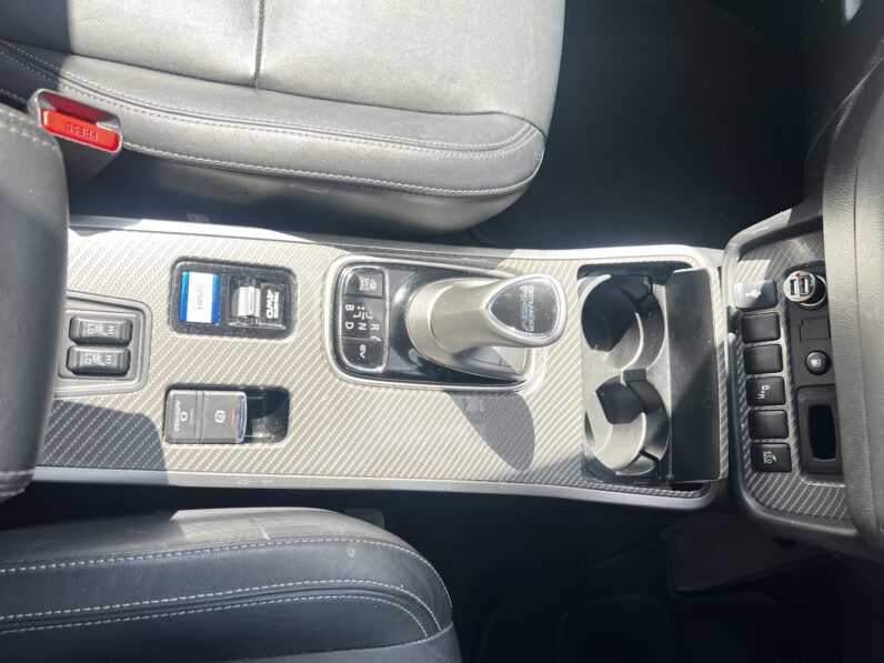 Mitsubishi Outlander 2.4h TwinMotor 13.8kWh Exceed Safety SUV 5dr Petrol Plug-in Hybrid CVT 4WD Euro 6 (224 ps)