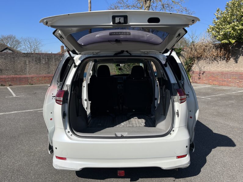 Toyota Estima 2006 White, 7 Seater, BC06OGL