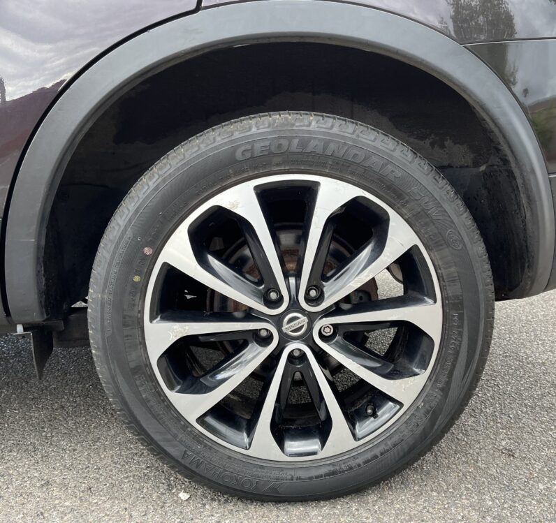 Nissan Qashqai 2012 Black DE62UNR N-TEC PLUS 5-Door