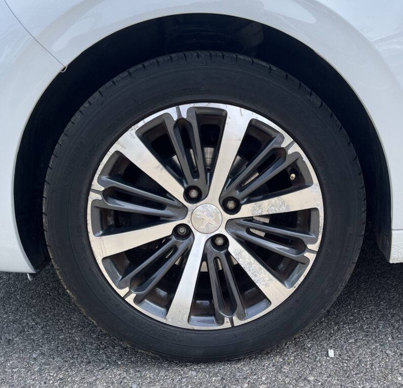 2016 Peugeot 208 1.2 PureTech XS Lime 5d, GD16URG