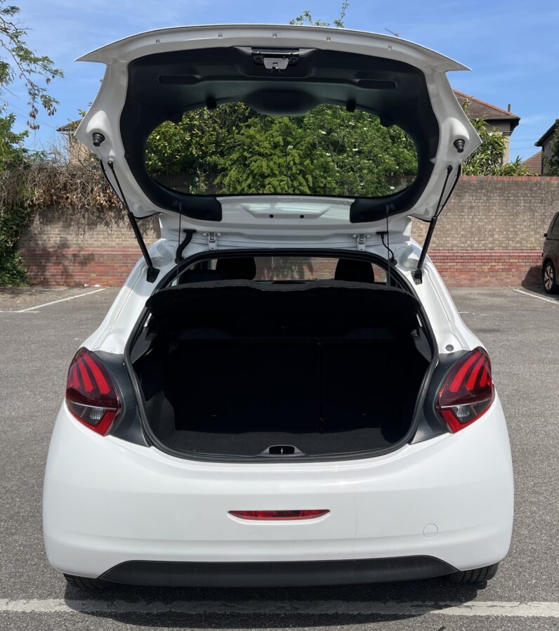 2016 Peugeot 208 1.2 PureTech XS Lime 5d, GD16URG