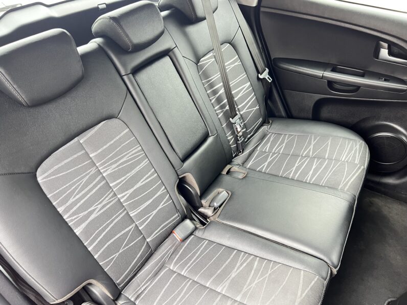 Kia Venga, 1.6, Automatic, Euro 6, 5dr, GD66YOV