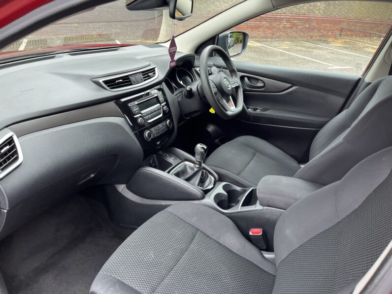 Nissan Qashqai 1.2 DIG-T Visia Euro 6 (s/s) 5dr, ND67AYL