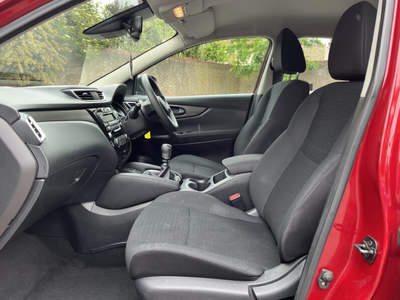 Nissan Qashqai 1.2 DIG-T Visia Euro 6 (s/s) 5dr, ND67AYL