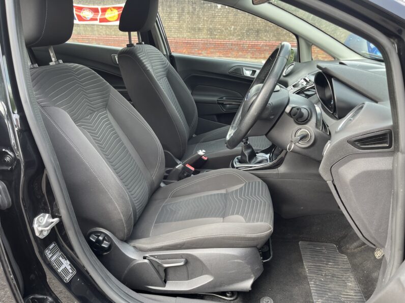 Ford Fiesta 1.0 Zetec Euro 5 (s/s) 5dr