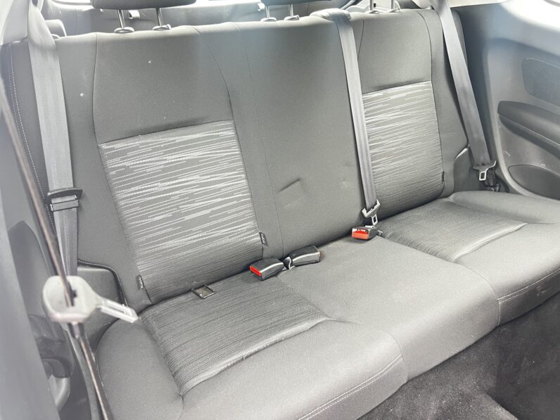 Peugeot 208 2013 White GU13YXJ ACCESS 3-Door Petrol 1.0 L Hatchback