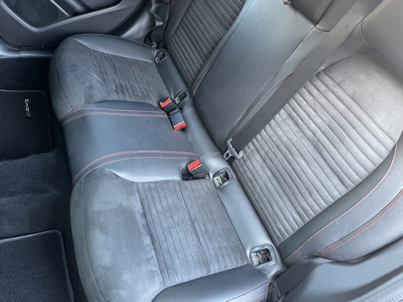 Mercedes-Benz GLA 2.1 GLA200d AMG Line Euro 6 (s/s) 5dr