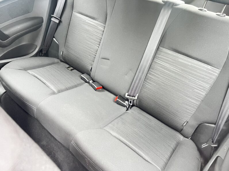 Peugeot 208 2013 White GU13YXJ ACCESS 3-Door Petrol 1.0 L Hatchback