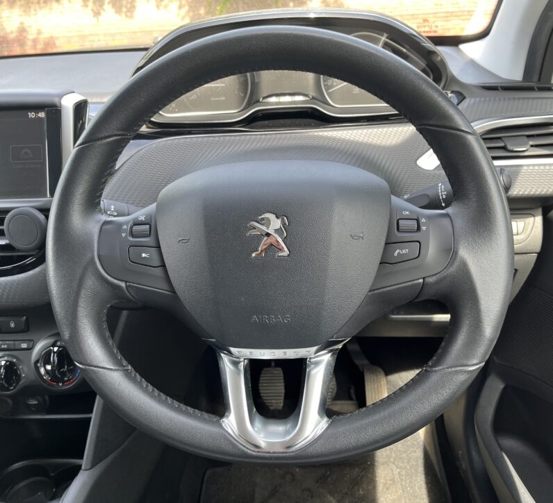 2016 Peugeot 208 1.2 PureTech XS Lime 5d, GD16URG