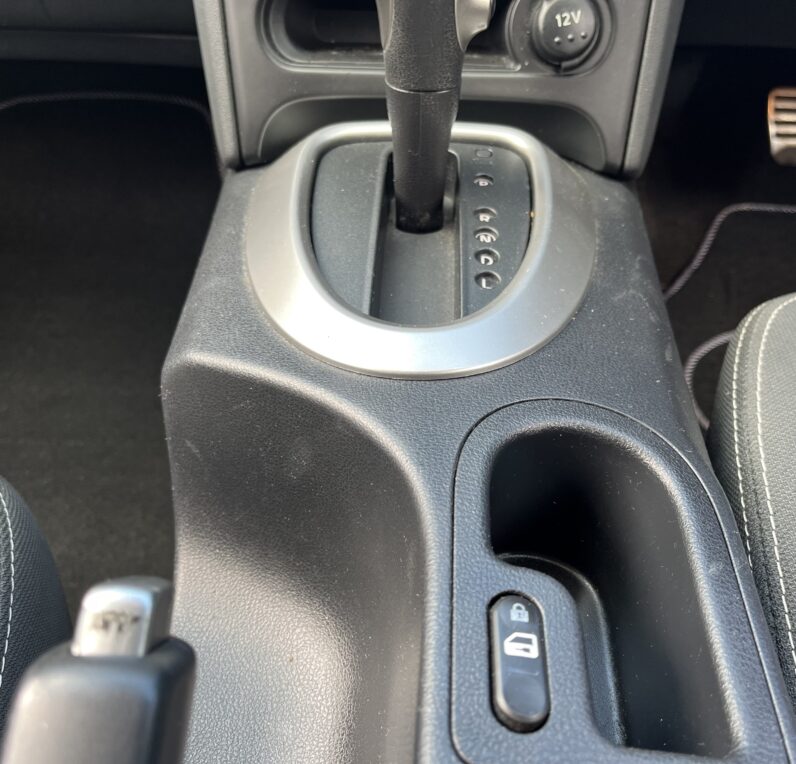 Nissan Qashqai 2012 Black DE62UNR N-TEC PLUS 5-Door