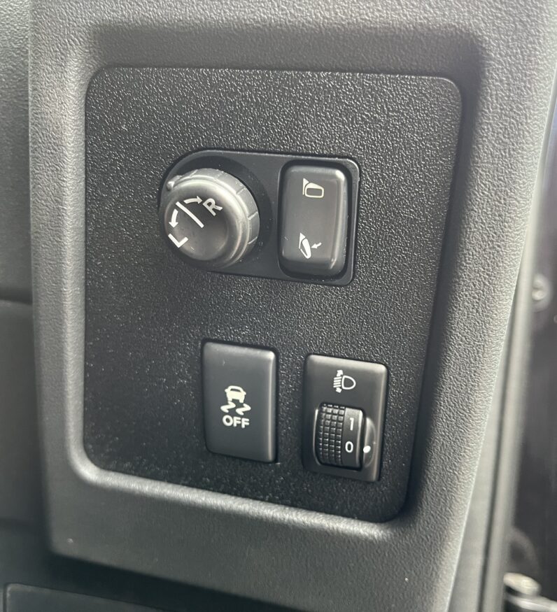 Nissan Qashqai 2012 Black DE62UNR N-TEC PLUS 5-Door