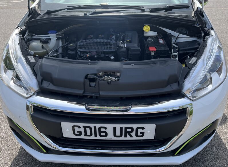 2016 Peugeot 208 1.2 PureTech XS Lime 5d, GD16URG