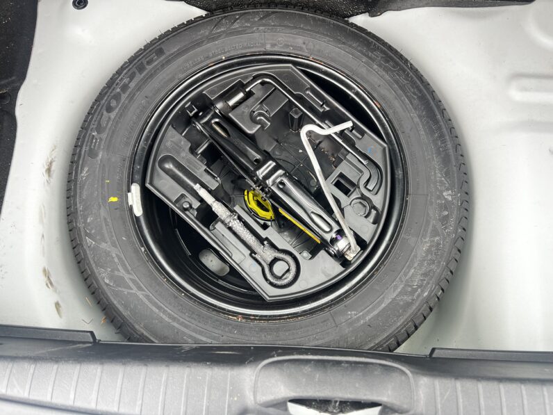 Peugeot 208 2013 White GU13YXJ ACCESS 3-Door Petrol 1.0 L Hatchback