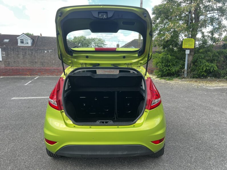 Ford Fiesta 2009 Green SL09NBE ZETEC 5-Door Hatchback