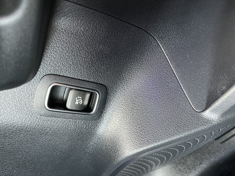 Mercedes-Benz EQA EQA 250+ 70.5kWh AMG Line Auto 5dr,  LS73YXC