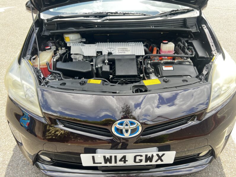 Toyota Prius Hybrid Petrol 1.5L 5 Seats, LW14GWX