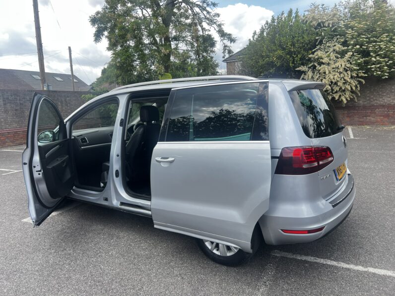 Volkswagen Sharan 2017 Silver WN67CRX SE NAV TDI BLUEMOTION TECHNOLOGY DSG 5-Door Mpv