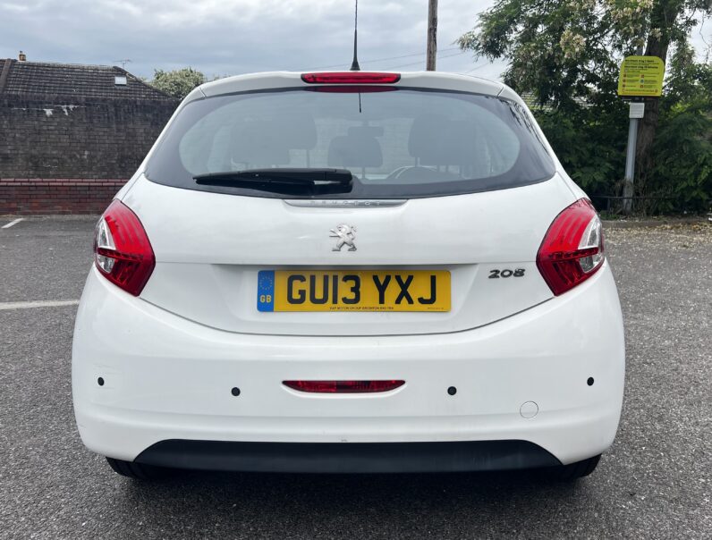 Peugeot 208 2013 White GU13YXJ ACCESS 3-Door Petrol 1.0 L Hatchback