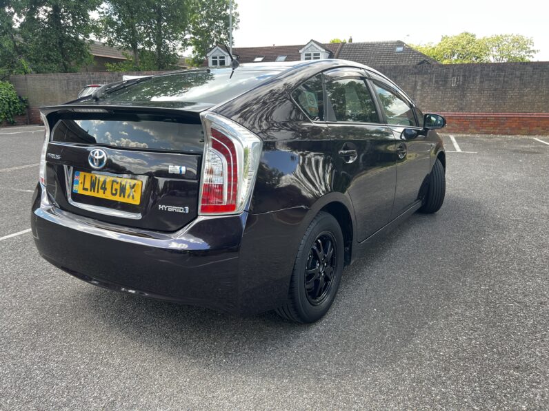 Toyota Prius Hybrid Petrol 1.5L 5 Seats, LW14GWX