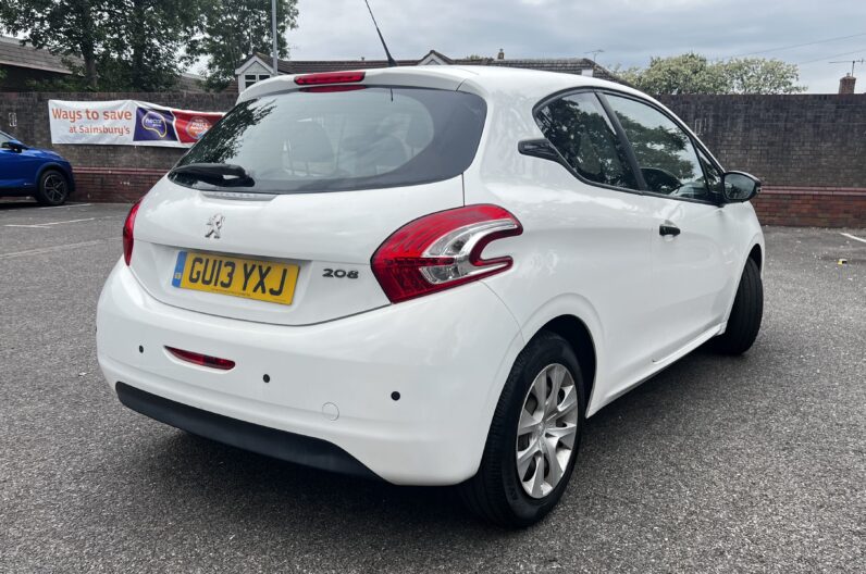 Peugeot 208 2013 White GU13YXJ ACCESS 3-Door Petrol 1.0 L Hatchback
