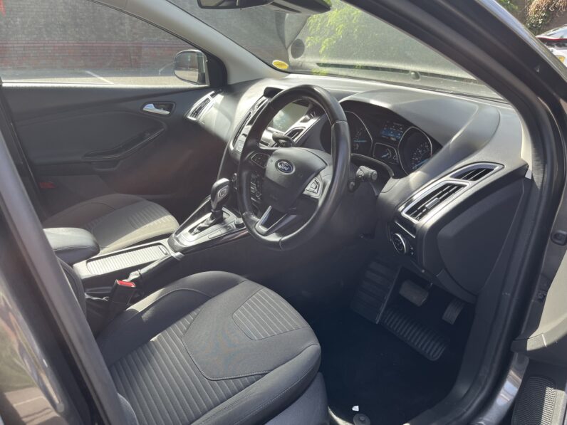 Ford Focus 1.0T EcoBoost Titanium Auto Euro 6 (s/s) 5dr