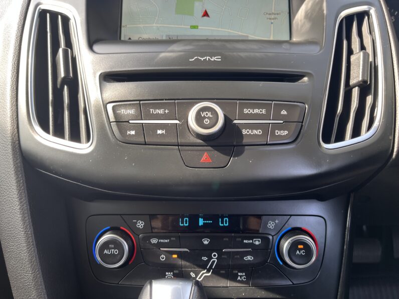 Ford Focus 1.0T EcoBoost Titanium Auto Euro 6 (s/s) 5dr