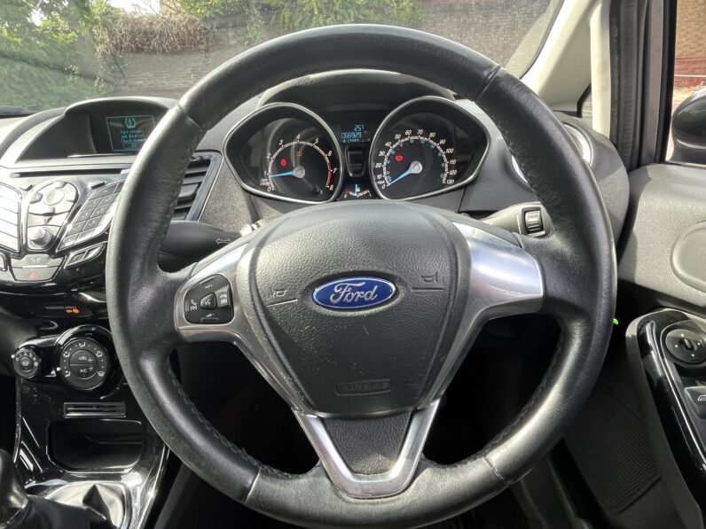 Ford Fiesta 1.25 Zetec Euro 6 5dr
