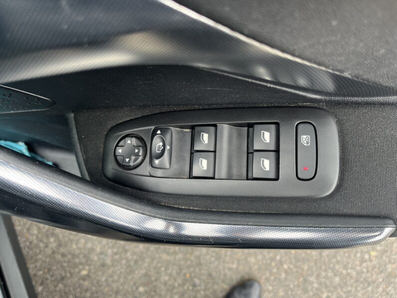 Peugeot 2008 1.2 PureTech Allure Euro 6 (s/s) 5dr