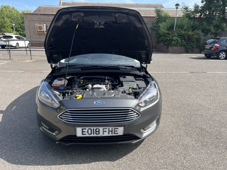 Ford Focus 1.0T EcoBoost Titanium Auto Euro 6 (s/s) 5dr