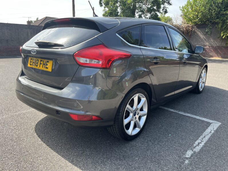 Ford Focus 1.0T EcoBoost Titanium Auto Euro 6 (s/s) 5dr