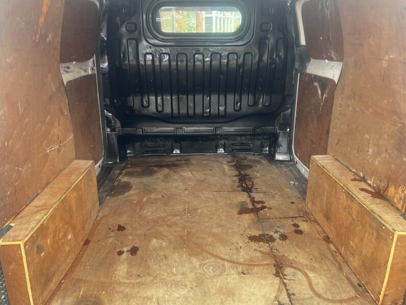 Nissan NV200 1.5 dCi SE Panel Van 6dr Diesel Manual SWB Euro 5 (89 ps)