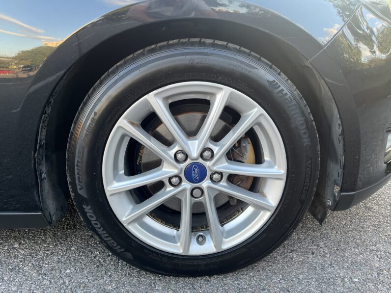 Ford Focus 1.6 Zetec Powershift Euro 6 5dr GX65VAM