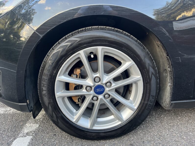 Ford Focus 1.6 Zetec Powershift Euro 6 5dr GX65VAM