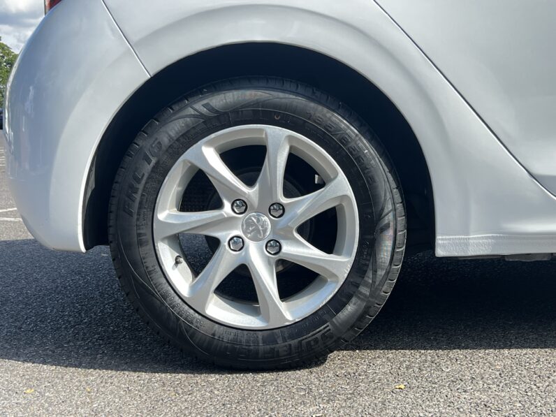 Peugeot 208 1.2 PureTech Active ETG Euro 6 (s/s) 5dr