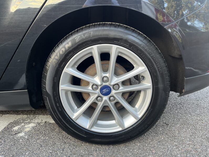 Ford Focus 1.6 Zetec Powershift Euro 6 5dr GX65VAM