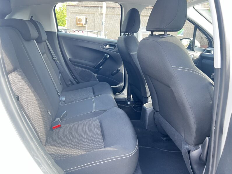 Peugeot 208 1.2 PureTech Active ETG Euro 6 (s/s) 5dr