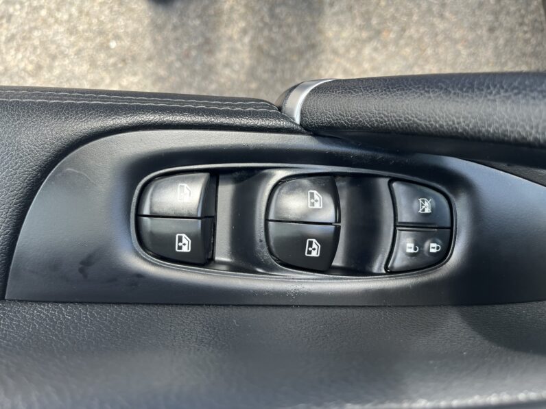 Nissan Qashqai 1.2 DIG-T Tekna Euro 6 (s/s) 5dr BJ68VYF