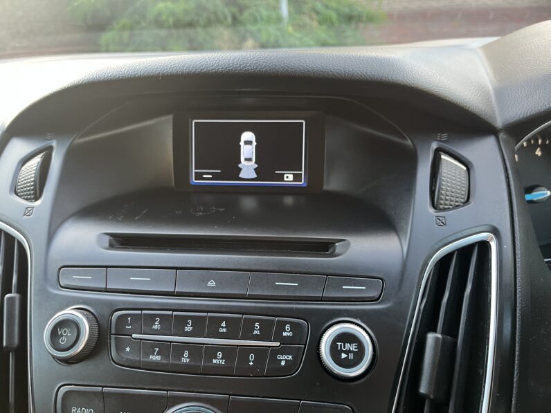 Ford Focus 1.6 Zetec Powershift Euro 6 5dr GX65VAM