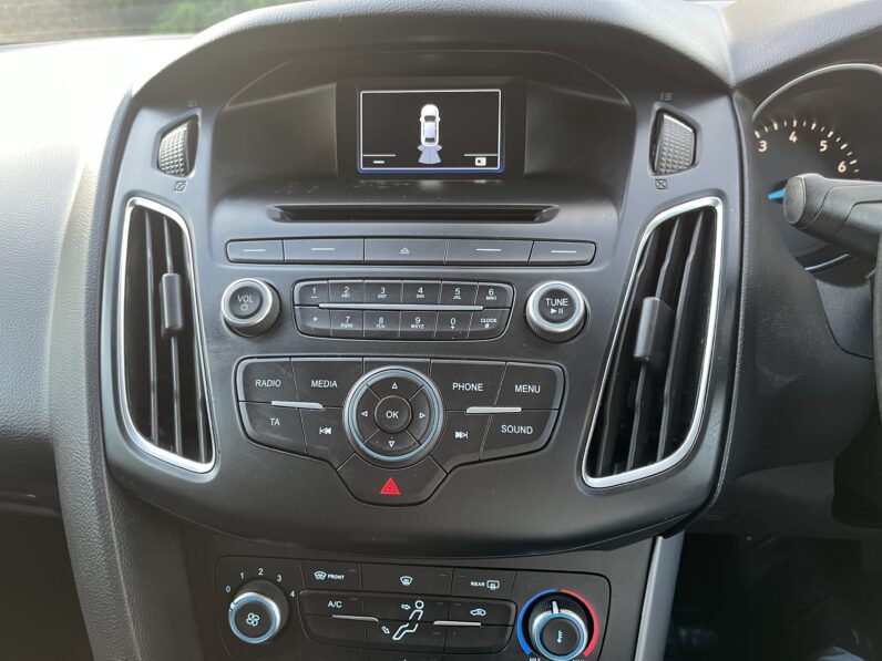 Ford Focus 1.6 Zetec Powershift Euro 6 5dr GX65VAM