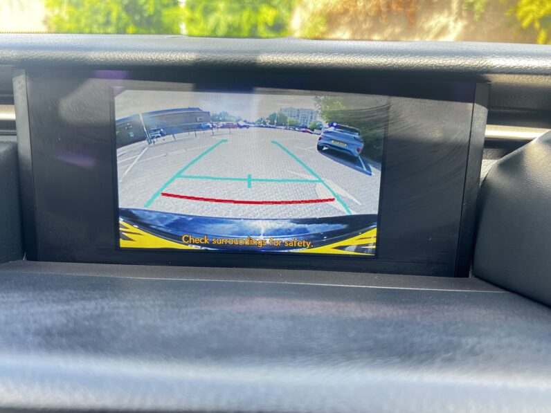 Lexus IS 2.5 300h Advance E-CVT Euro 6 (s/s) 4dr