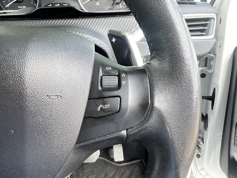 Peugeot 208 1.2 PureTech Active ETG Euro 6 (s/s) 5dr