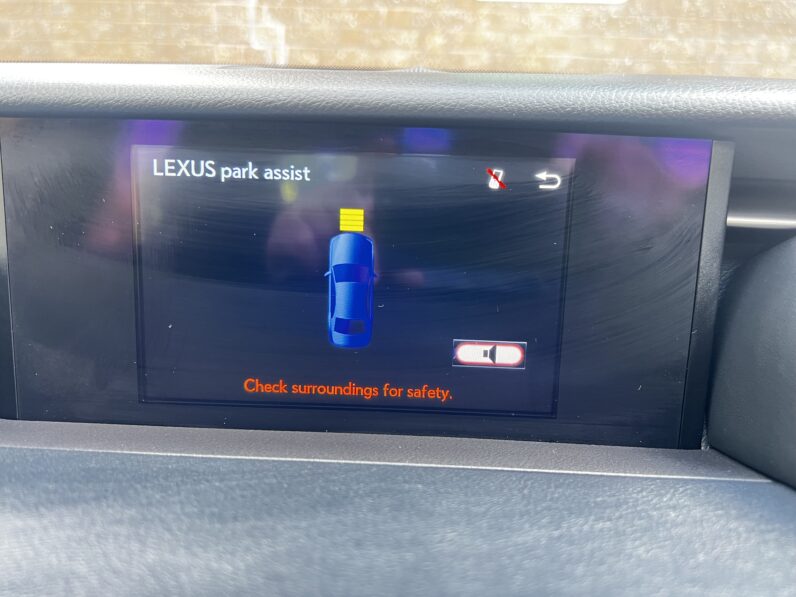 Lexus IS 2.5 300h Advance E-CVT Euro 6 (s/s) 4dr