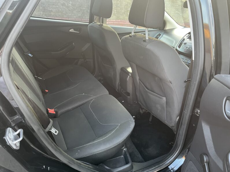 Ford Focus 1.6 Zetec Powershift Euro 6 5dr GX65VAM